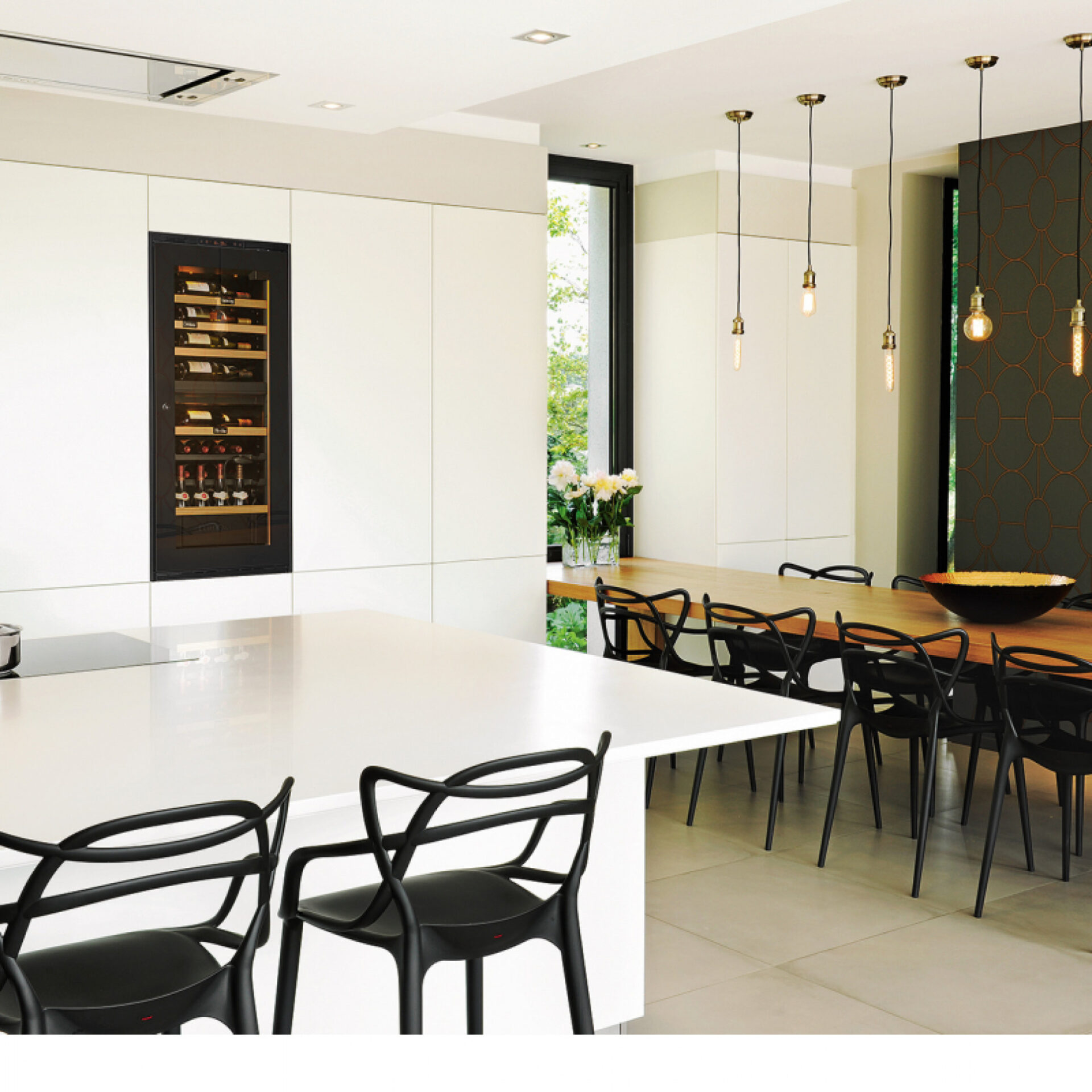 嵌入式酒柜 18 D INSP M amb cuisine blanche FG black service BD