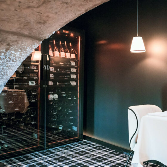 eurocave design restaurant petit hotel confidentiel chambery france mur cave a vin revelation 1 1